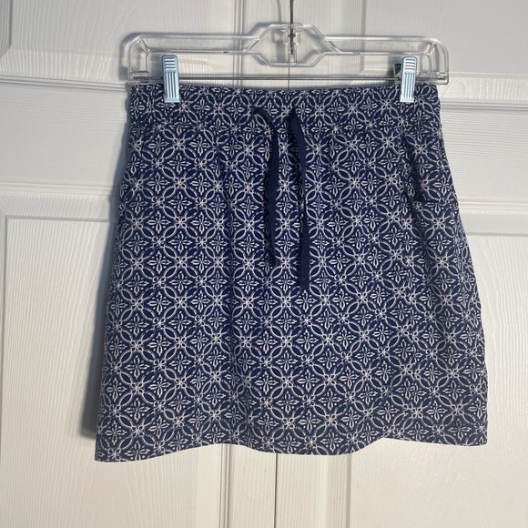 Talbots Pants - T By Talbots‎ Wrap Skort P Blue White Geometric Print Shorts Pockets Drawstring